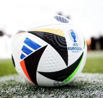 Мяч футбольный ORIGINAL ADIDAS FUSSBALLLIEBE  EURO2024 Germany, FIFA Quality PRO, размер 5